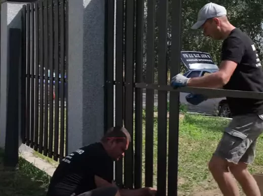 Монтаж забора из ДПК